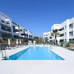 Appartement Vanian Gardens - 3br With Garden Estepona