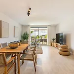 Vanian Gardens - 3br With Garden *