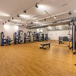 Vanian Gardens - 3br With Garden *