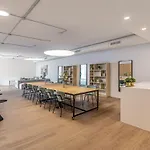 Vanian Gardens - 3br With Garden Appartement *