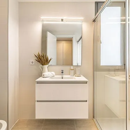 Vanian Gardens - 3br With Garden Διαμέρισμα *