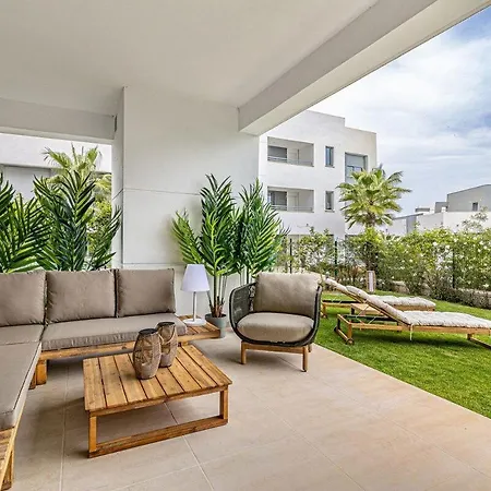 Apartment Vanian Gardens - 3br With Garden