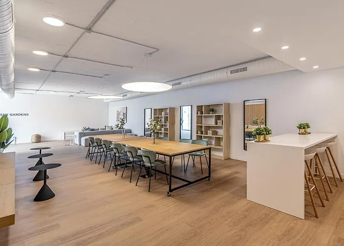 Vanian Gardens - 3br With Garden Appartamento *